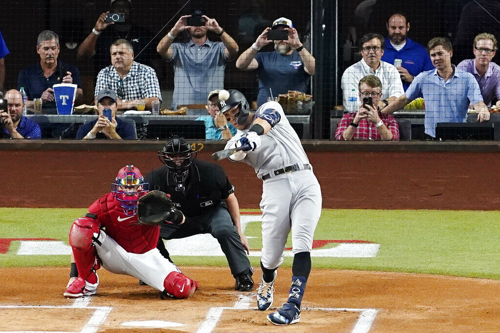APTOPIX Yankees Rangers Baseball